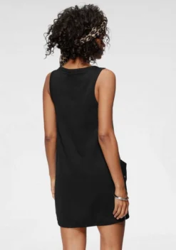 KANGAROOS Verkäufe -KANGAROOS Verkäufe 6583ce08 72fe 5272 b5ed 23398d9e5037